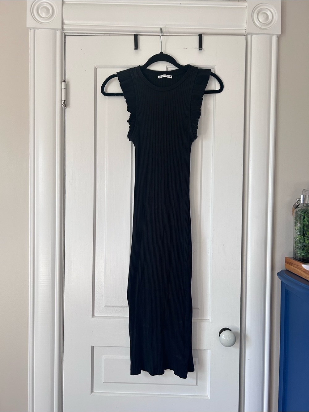 Zara Black Sleeveless Ribbed Maxi Dress with Ruffle Shoulders